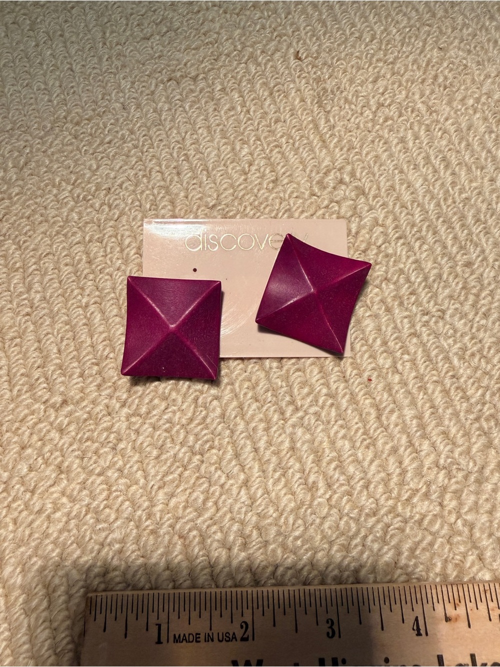 Discovery Deep Fuchsia Pyramid Stud Earrings